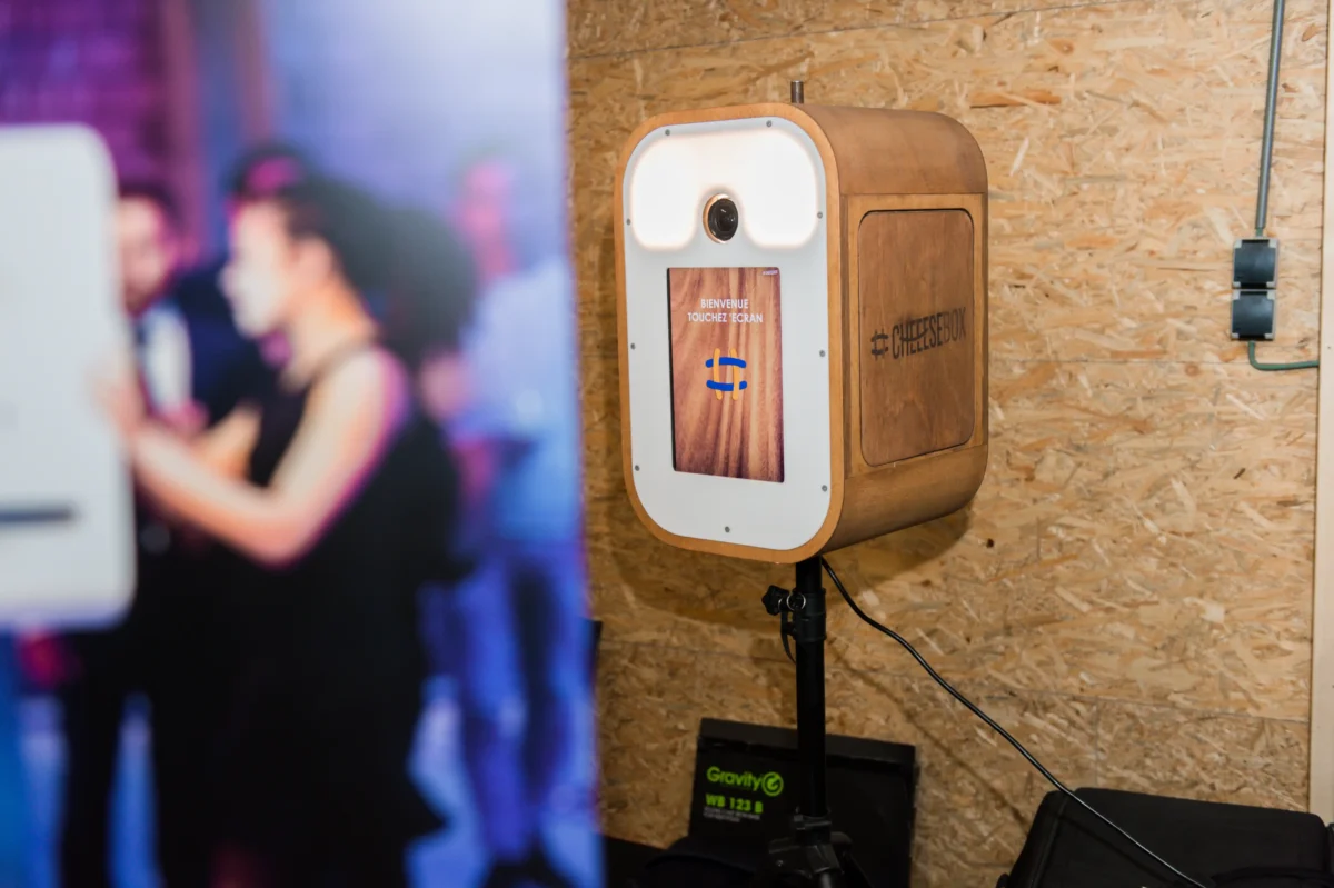 Location de Photobooth Cheeesebox Air : L'Expérience Photo Incontournable – Image 12