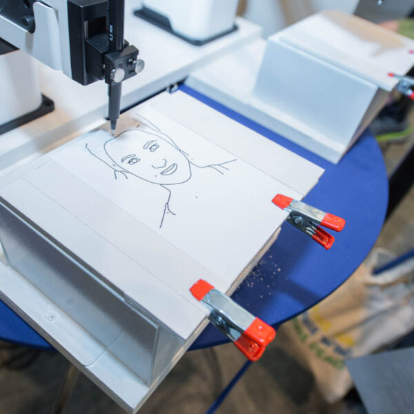 Sketchbot : Transformez Vos Photos en Dessins Instantanés